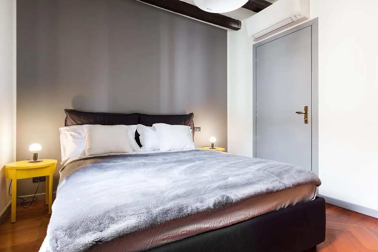 Lima Apartments ميلان